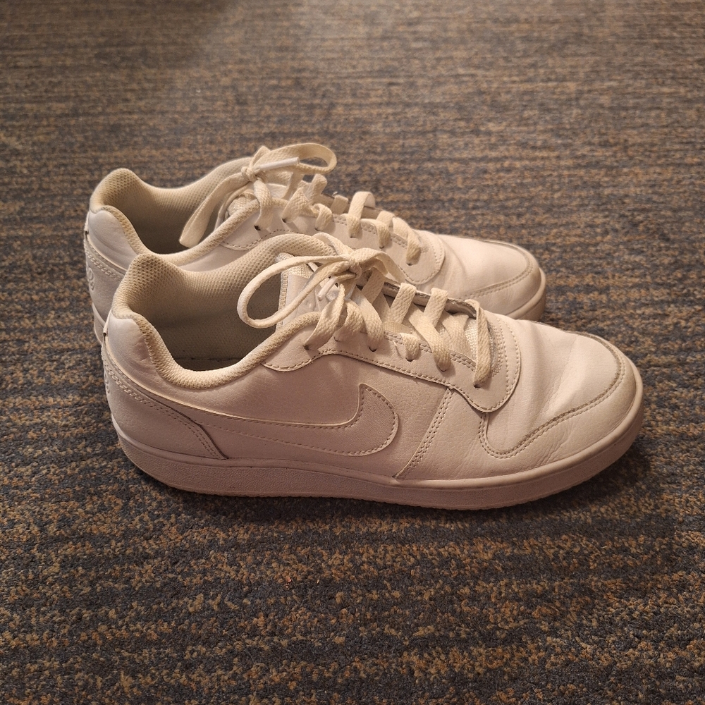 White Nike Dunks - Picture 2 of 7
